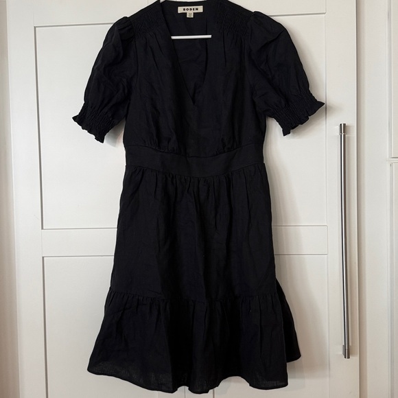 Boden Dresses & Skirts - Boden Charcoal Short Sleeve Dress